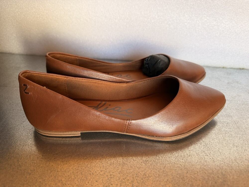 Zodiac Hill Cognac Brown Leather Pointed Toe Ballet Flats Women Size 5.5 M NIB